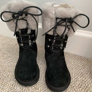 UGG MONTCLAIR BLACK SUEDE LACE UP BOOT SZ 6